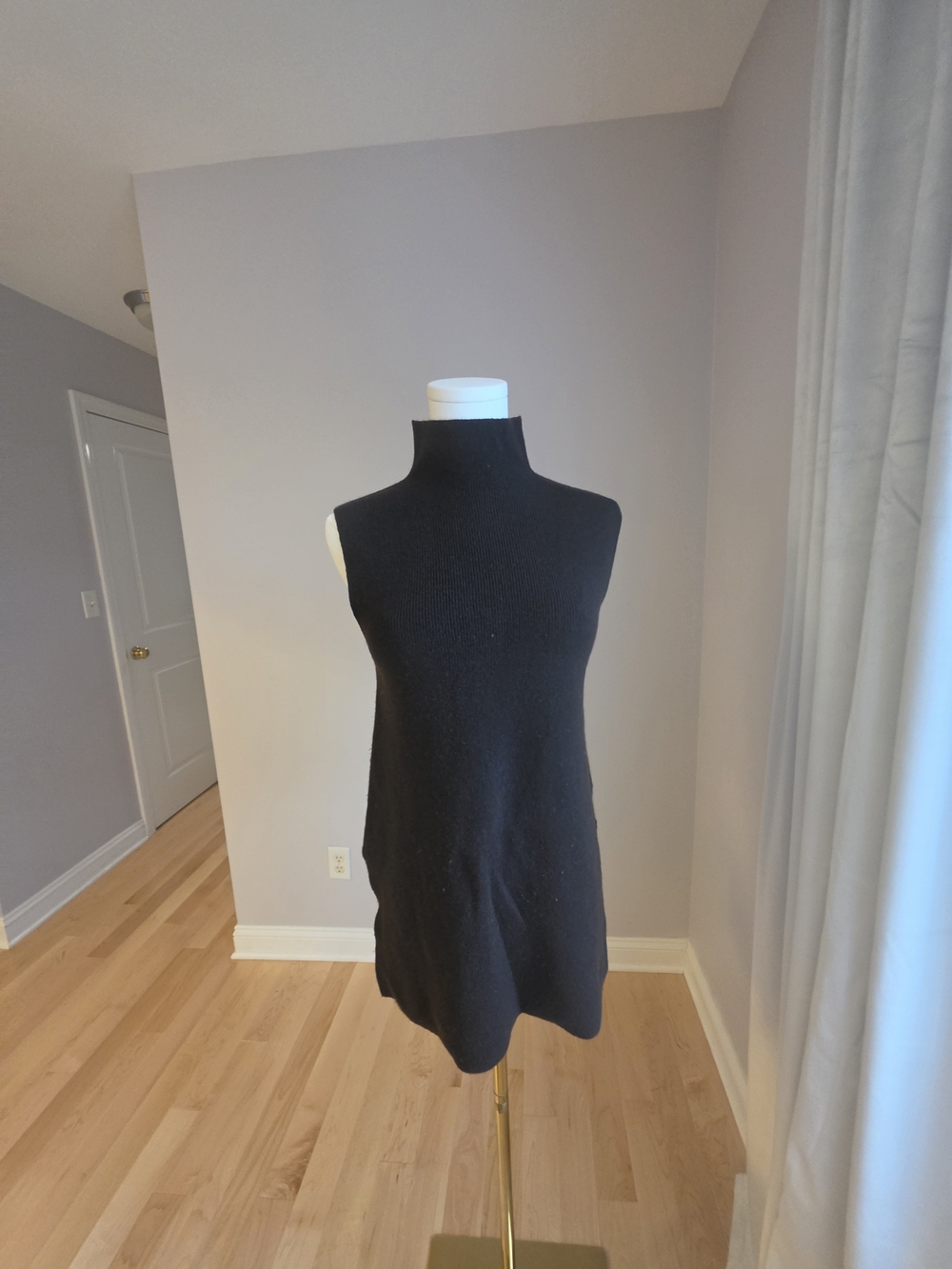 Theory Brown Sleeveless Mock Neck Sweater
